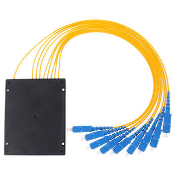 1 X 8 Fiber Optik PLC Splitter 2.0mm Geniş Çalışma Dalgaboyu, SC / UPC Konnektörleri ile