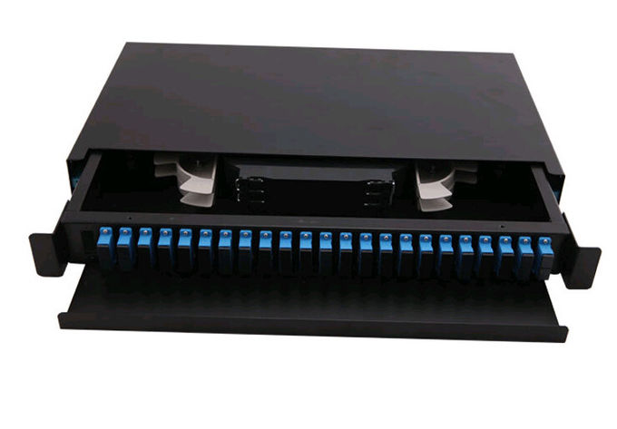 Slayt Çekmece Tipi Fiber Optik Yama Paneli Raf Tipi 1U 2U SGS ISO Listelenmiştir