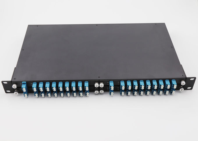 1470 ~ 1610nm CWDM Çoklayıcı Raf UPG Bağlantı Noktası ile Tek Tip Dört Bağlama