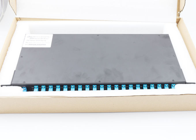 40Ch 100G MUX / DEMUX DWDM 1U LC / UPC Konnektörlü Raf Montajı