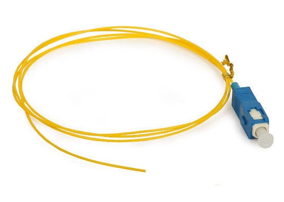 Çin SC / UPC Fiber Optik Pigtail Simplex 0.9 MM Kablo Çapı Düşük Geri Yansıma Kaybı Tedarikçi