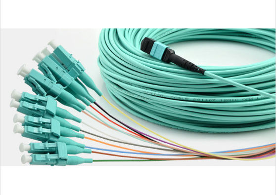 Çin FTTB Network 850 Nm için Çok Modlu 12 Fiberli MPO Patch Cord - 3.5dB / Km Zayıflama Tedarikçi