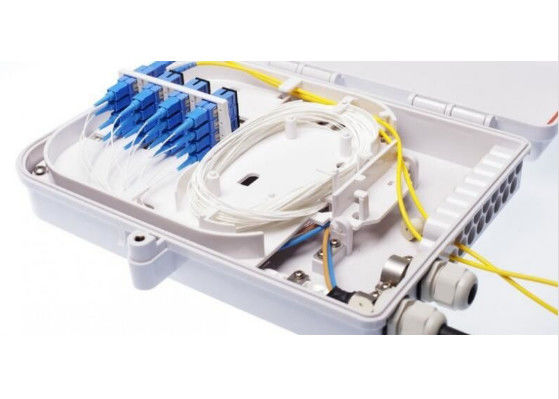 Çin FTTX Network Binası için ABS Suya Dayanıklı Fiber Optik Sonlandırma Kutusu 16 Bağlantı Noktası Tedarikçi