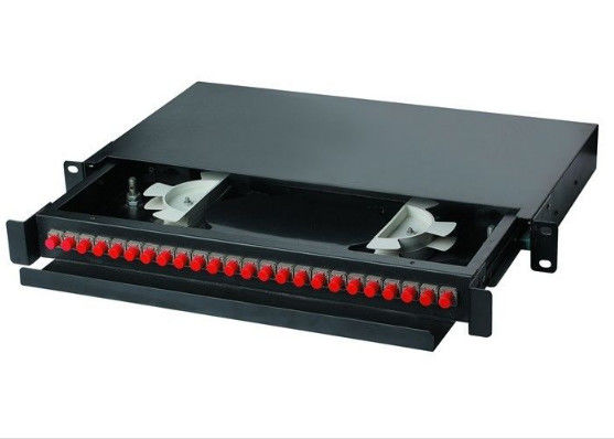 Çin 1U Sürgülü Yapıştırma Pm Fiber Bağlayıcı, Kablo Kılavuzlu 1550nm St Fiber Bağlayıcı Tedarikçi